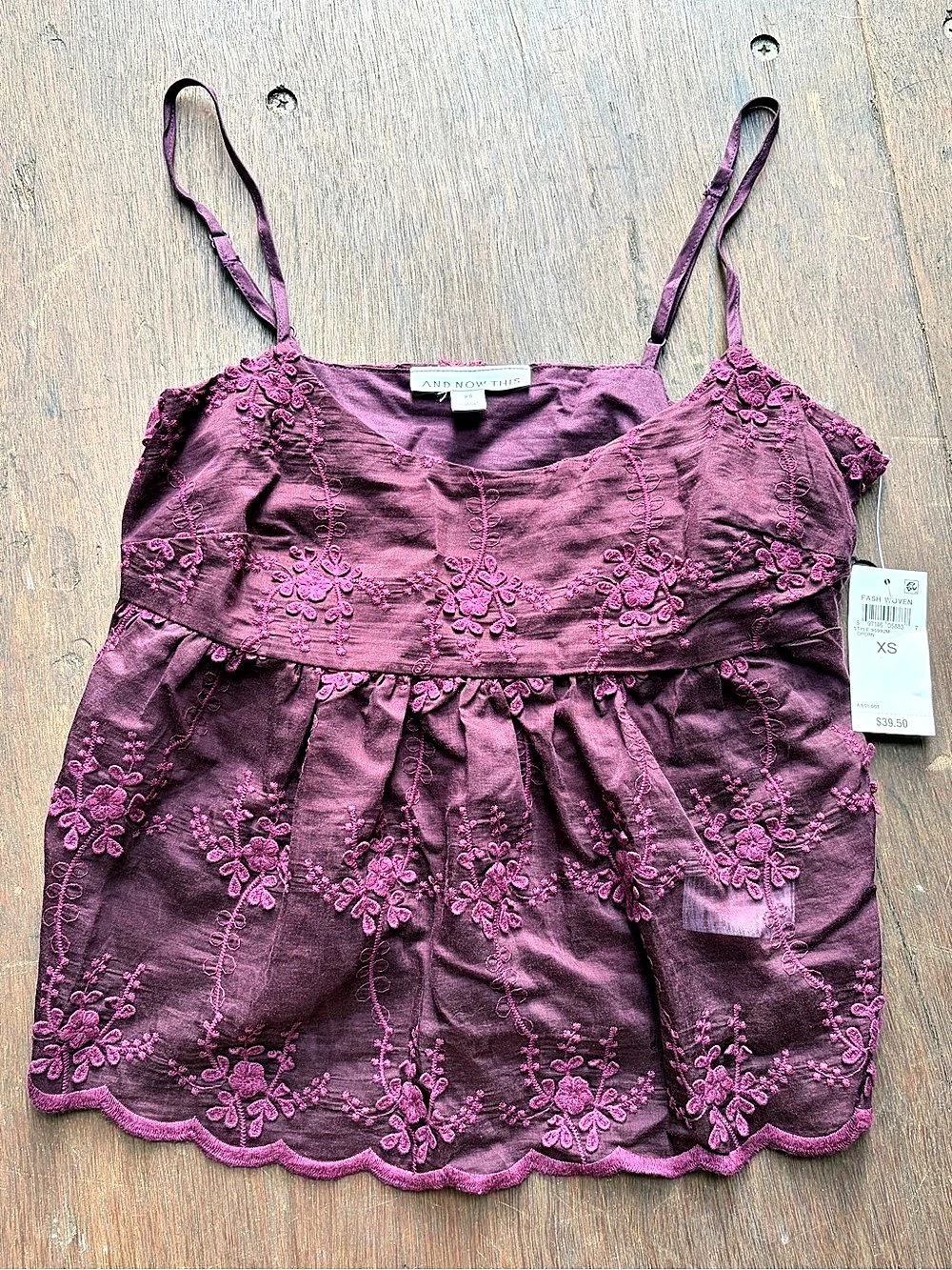 NWT maroon blouse with floral embroidery size XS (505)